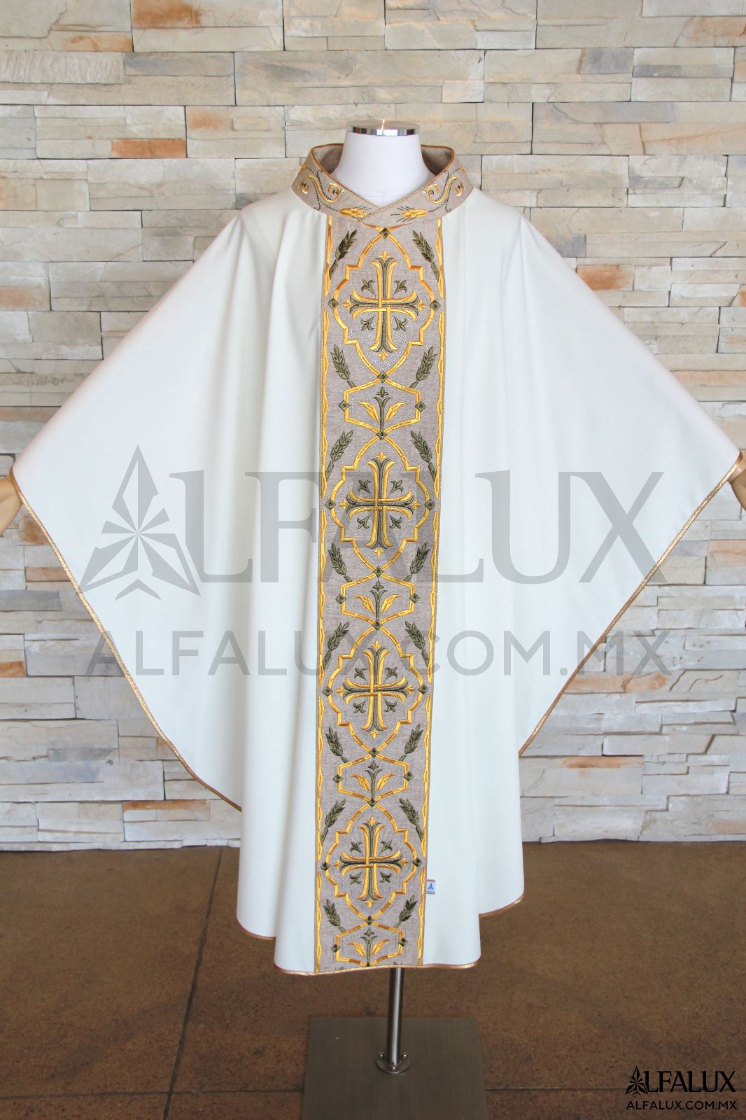 04 IMPERIAL Alfalux Casulla Central Bronce ClloBord Cuello Bordado Brocado 01